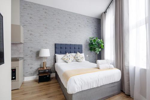 Kilburn City Suites