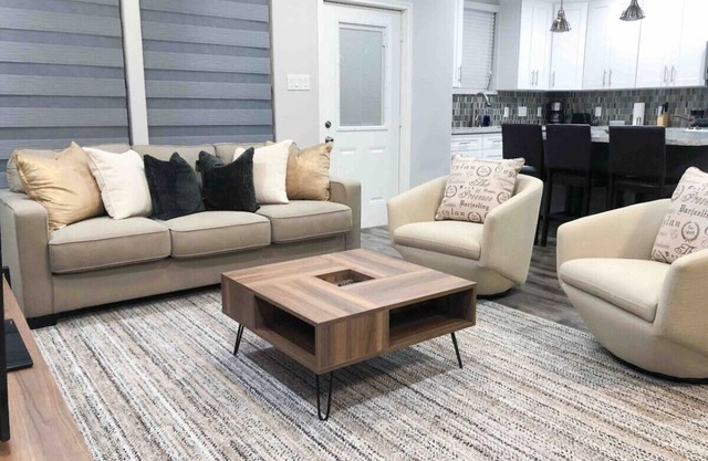 King bed in gated community | 1300 sqft home