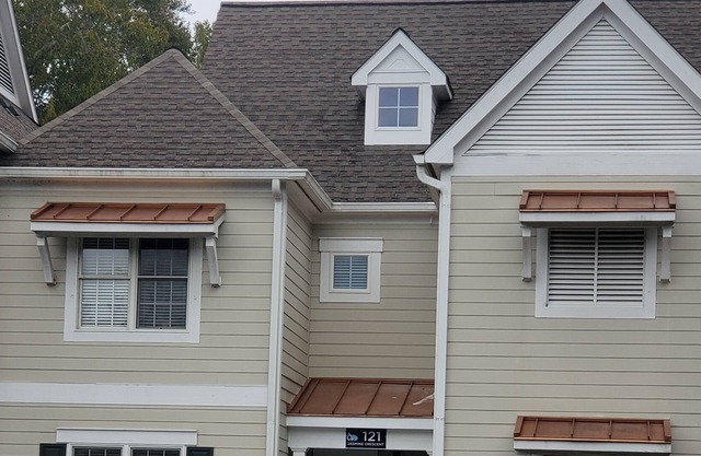 King's Creek Townhome 2: Sleeps 6. Welcoming, spacious, perfect location!