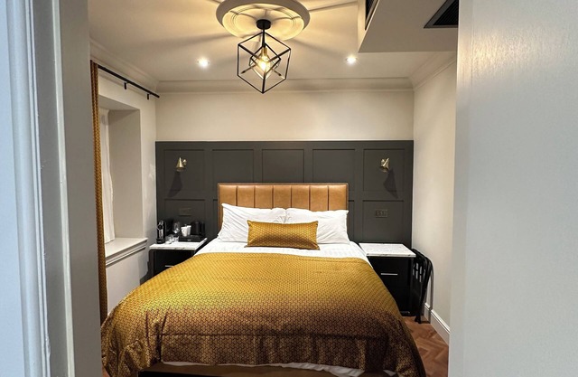 King Street Aparthotel