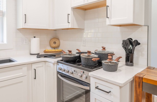 King Suite ~ Peaceful Setting