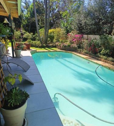 Kingbolt retreat guest house