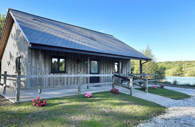 KINGFISHER LODGE, with a garden in St Austell