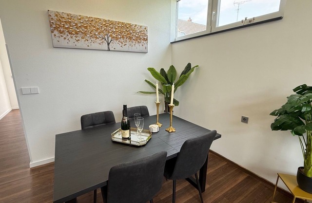 Kings & Queens - 2 bedrooms - whirlpool - garden - barbecue - parking lot