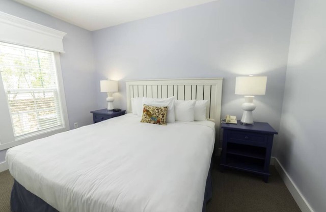 Kings [& Queens] Creek 3BR: Cozy & Private - Where Royalty Meets Serenitynnn