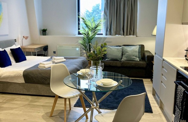 Kingsbridge House Apartment Thirty Three