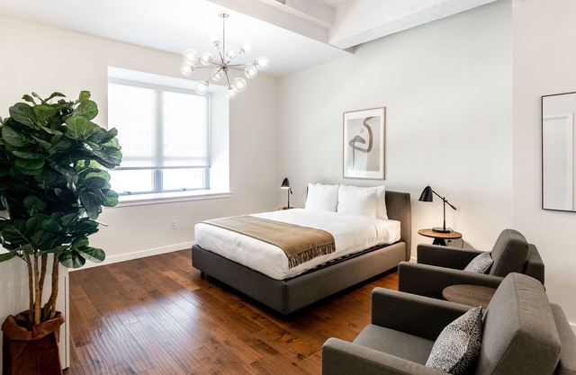Kislak 305 Luxurious 1BR in Heart of Downtown