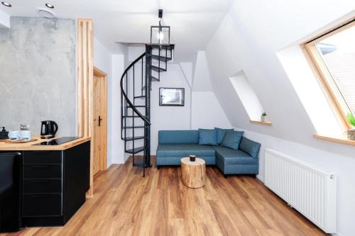 KJ Suite
