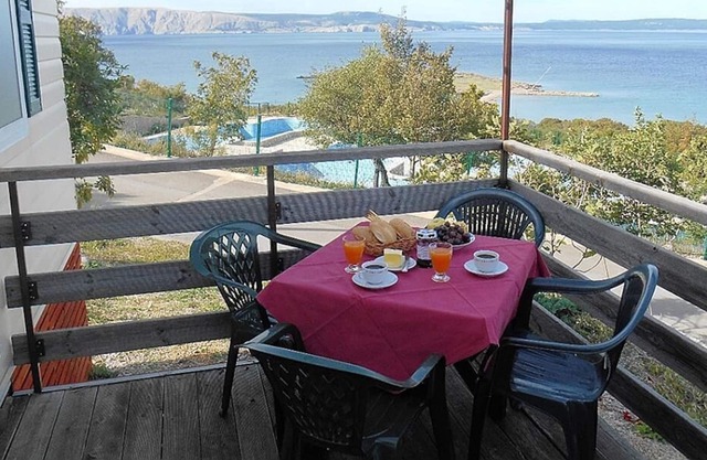 Klenovica Shelbox House