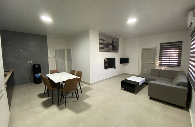 Knusse Vakantie Woning Voor Kort of Lang Verblijf. Volledige Gemeubileerd