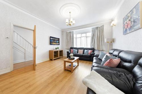 Kosher House - Hendon - London