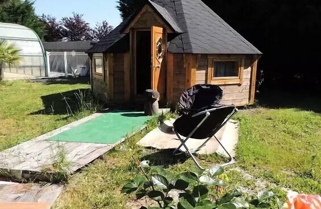 Kota NOAH 1 Room 2 People