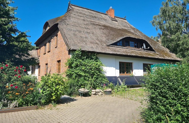 Krusenhagen Apartment with Garden