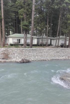 Kumrat valley hotels rooms