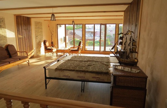 Kutaisi Center Guesthouse