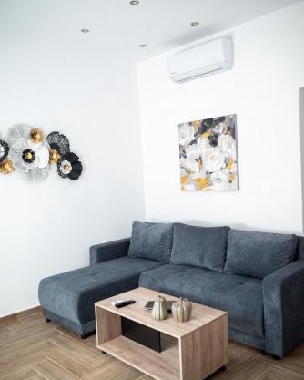 Kyra's Luxury Suites 2