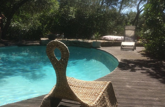 L'eoline, une Maison Plaisir Dans la Garrigue