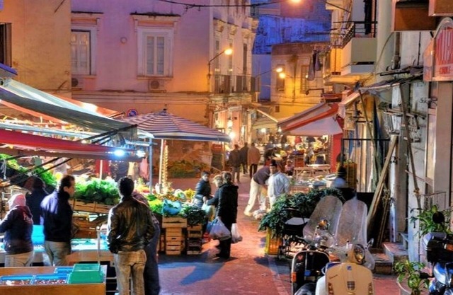 La Casa di Lully Apartment for 4 people in the center of Torre del Greco Nuovo