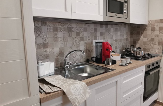 La Casa di Nonna Pina, Accogliente Appartamento Vicinissimo al Mare