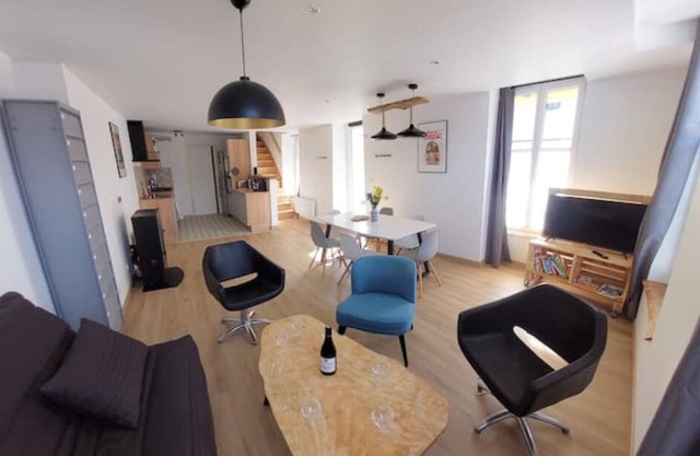 La Cigogne, Moderne, Spacieux et Bien Placé
