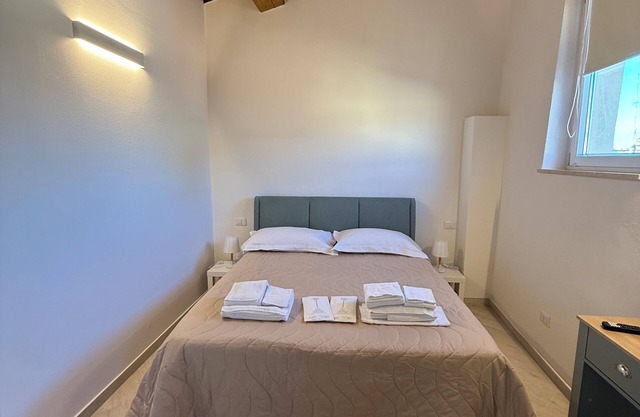 La Dimora di Roberta is located within walking distance of the Fortress and the historic center.