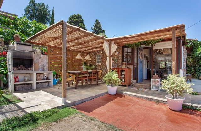 'La Florida' with Sea View, Private Terrace and Wi-Fi