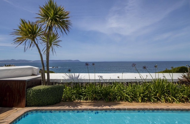 La Fontaine Guest House