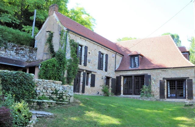 La Source de Piot, luxury villa without a view and in an oasis of peace.