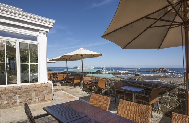 La Fregate Hotel