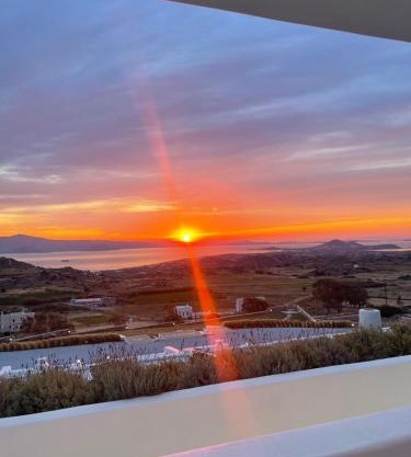 La Grande Vue-Private hilltop villas with private pools