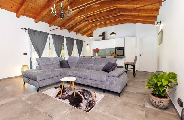 LA GRONDA Holiday House