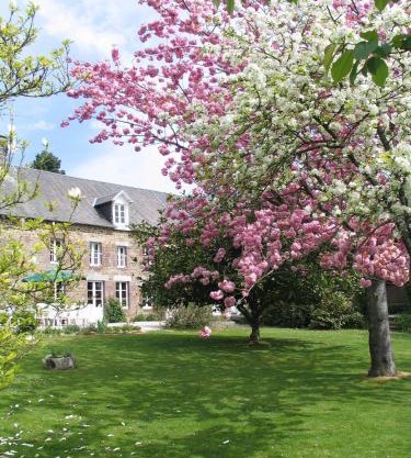 La Longère 1750 Hambye piscine grand jardin