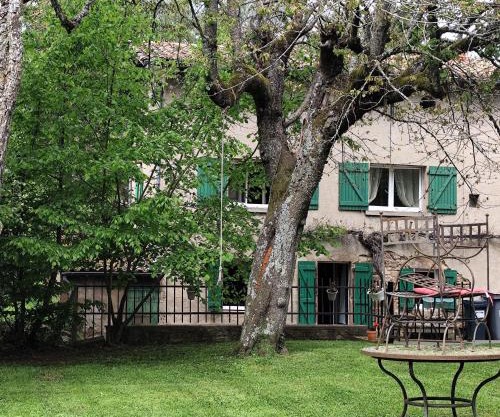 la maison aux volets vert