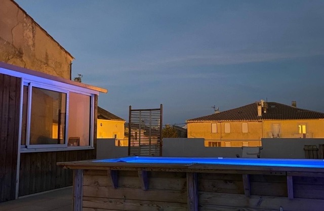La Novèla, Rooftop Village House