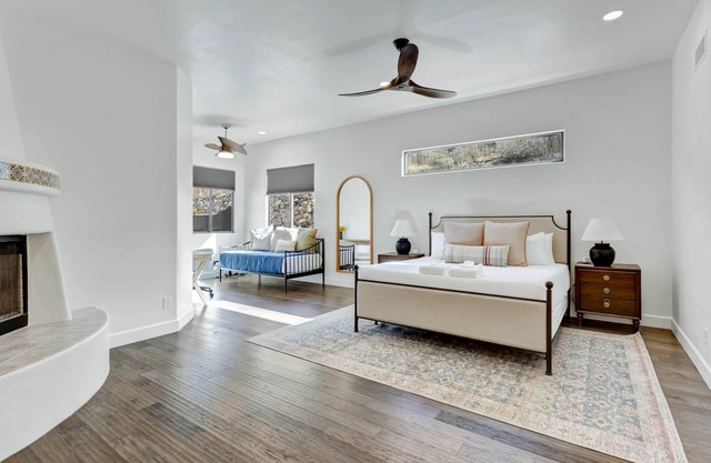 La Paloma: Luxurious Desert Retreat