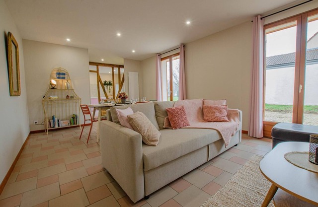 La Petite Maison Dans Lusigny