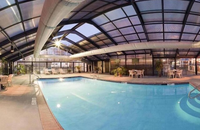 La Quinta Inn & Suites by Wyndham Meridian