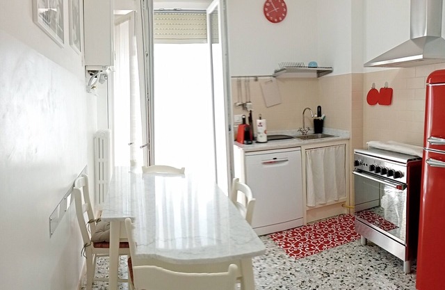 La Roscia house with personality 80 mt from the beach.