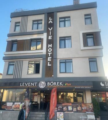 La Vie Suite Hotel