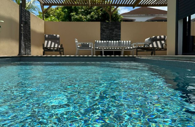 La Villa Jasmin Heated pool Jacuzzi