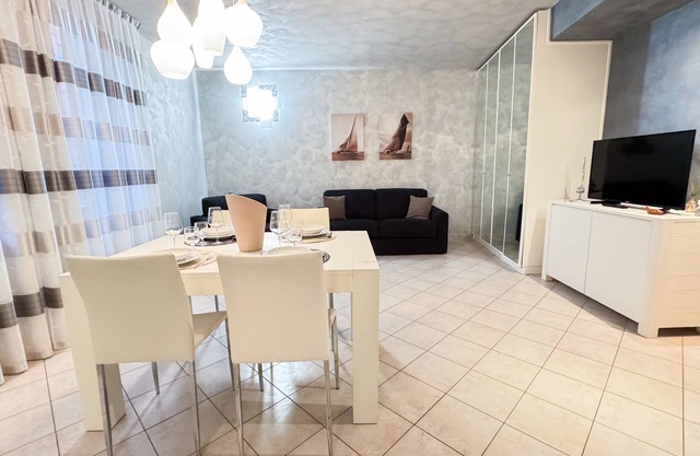 Lady Teresa Apartment by Ca-Sa Check