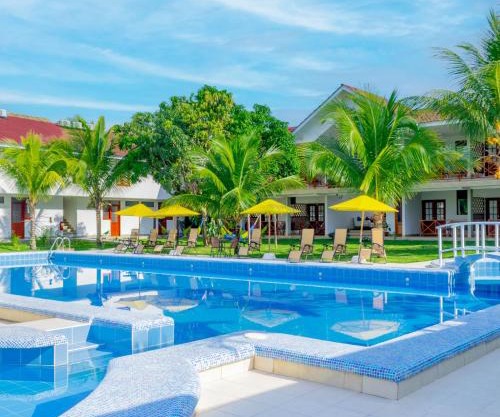 Laguna Azul Hotel & Suites
