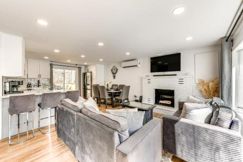 Lake and Beach Access BBQ-Ready Poconos Retreat!