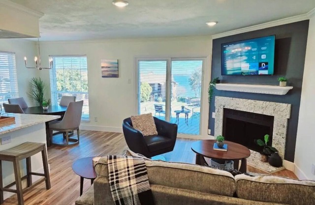 Lake condo , Cozy and modern 1 bedroom 1 bath.