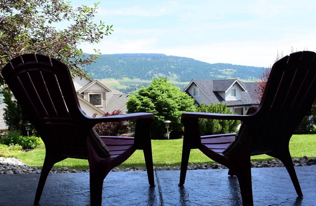 Lake Country Wine, Dine, Golf & Ski #2