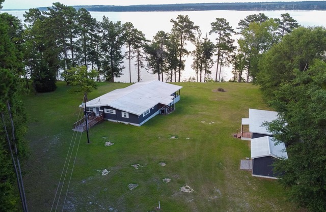 Lake Eufaula Waterfront Home - Paradise Point