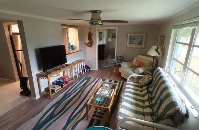 Lake Front Beach Get-A-Way!