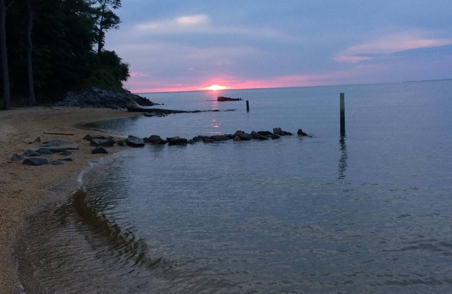 Lake Front/Dock, HotTub, Woods, Kayaks/SUP, 3 Beaches, Fossils, Theater Room