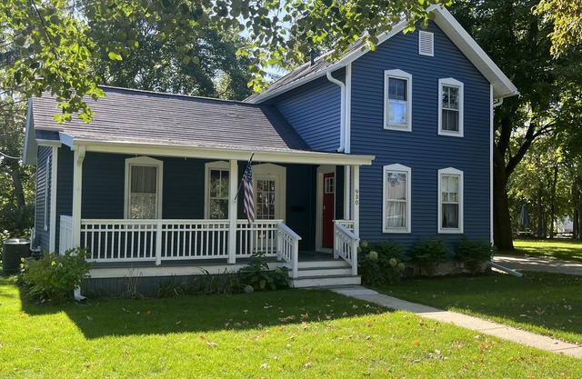 Lake Geneva Haven - Located in the Center of Everything!