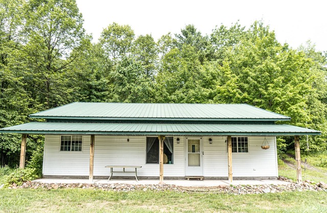 Lake House on the beautiful and private Sand Lake